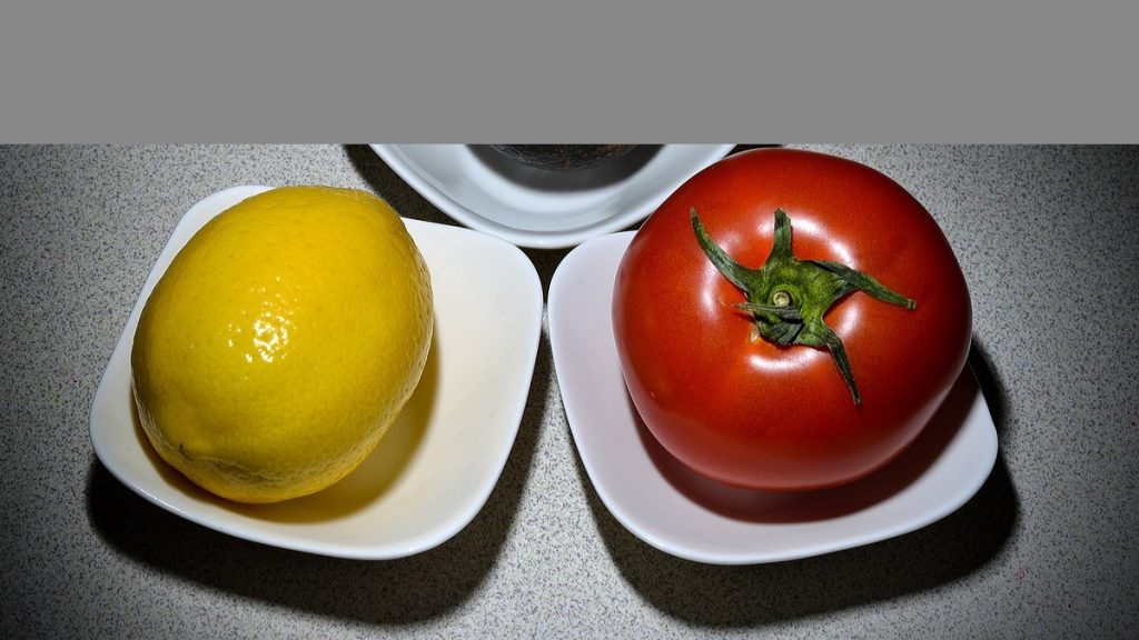 Tomato and Lemon Face Pack